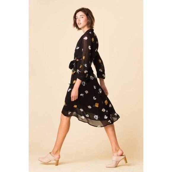 GANNI Dainty Georgette Floral Wrap Dress Size 6 (EU 38) - Picture 4 of 13